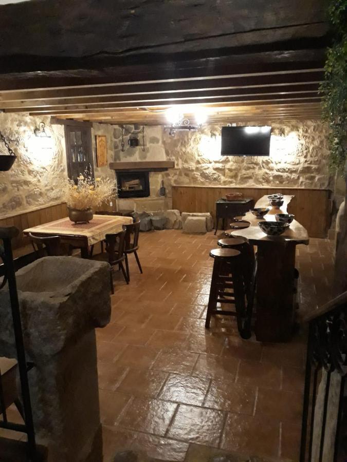 Гостьовий будинок La Bodeguita Cuzcurrita-Rio Tiron Екстер'єр фото